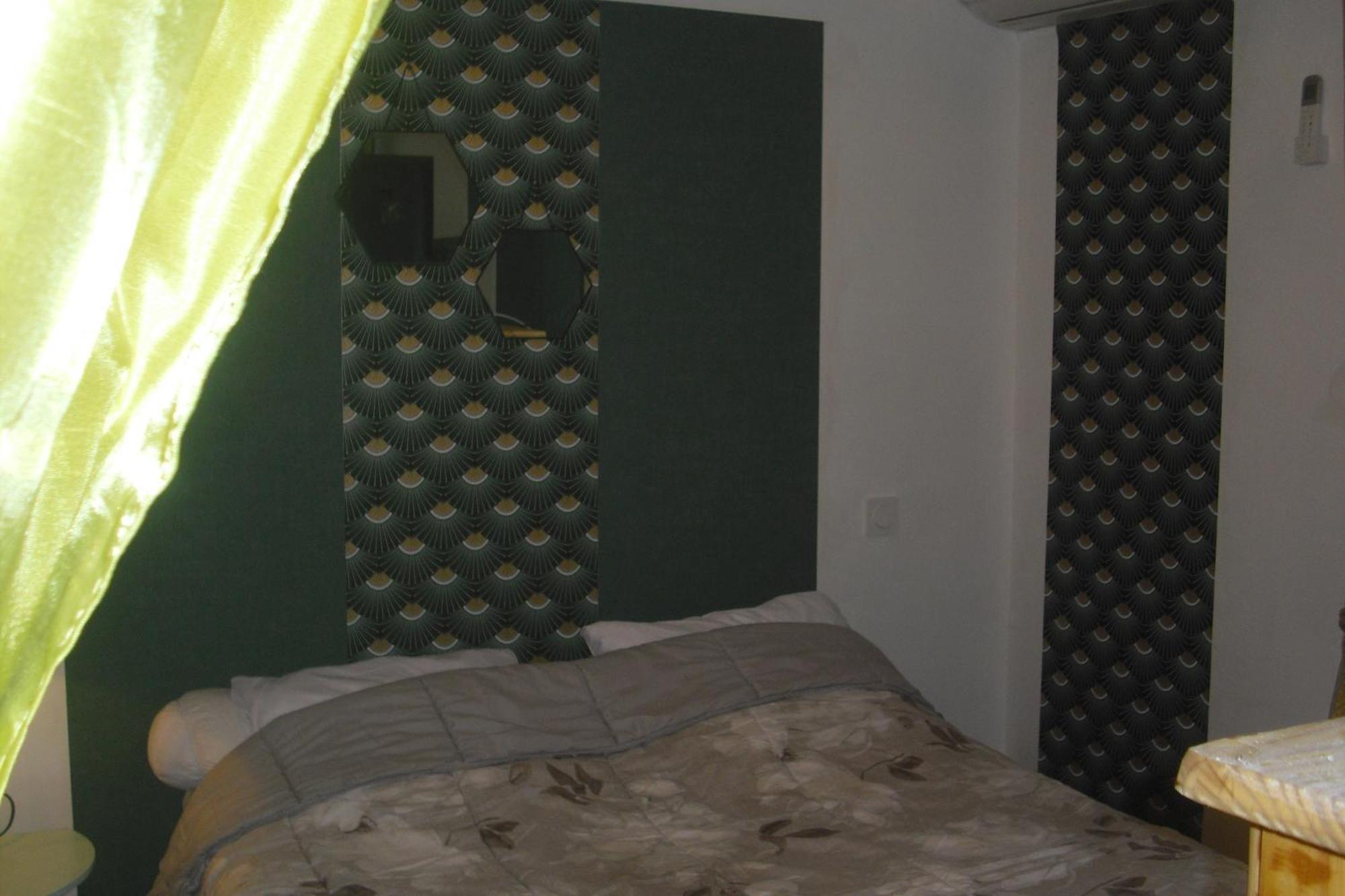 Lou Mas Li Pitchoun "Le Poirier" Villa Gordes Exterior photo